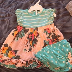 Matilda Jane size 6-12 months dress with matching bloomers! worn once!